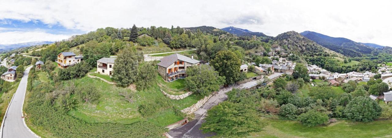 La Masia Del Taulat Chambres D'Hotes Llo Luaran gambar